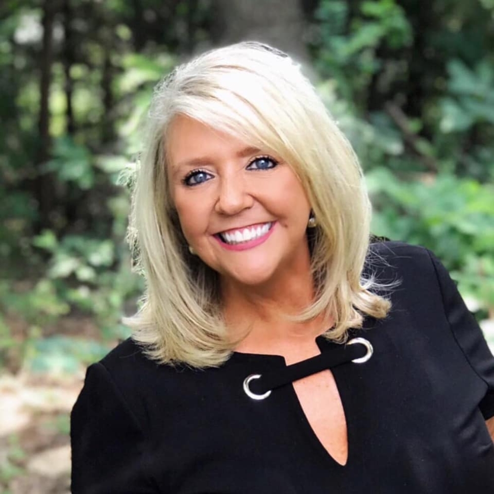 Meet your Posher, Julie